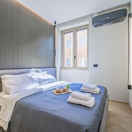 Luxury Suite Nel Cuore Di Milano Bagian luar foto