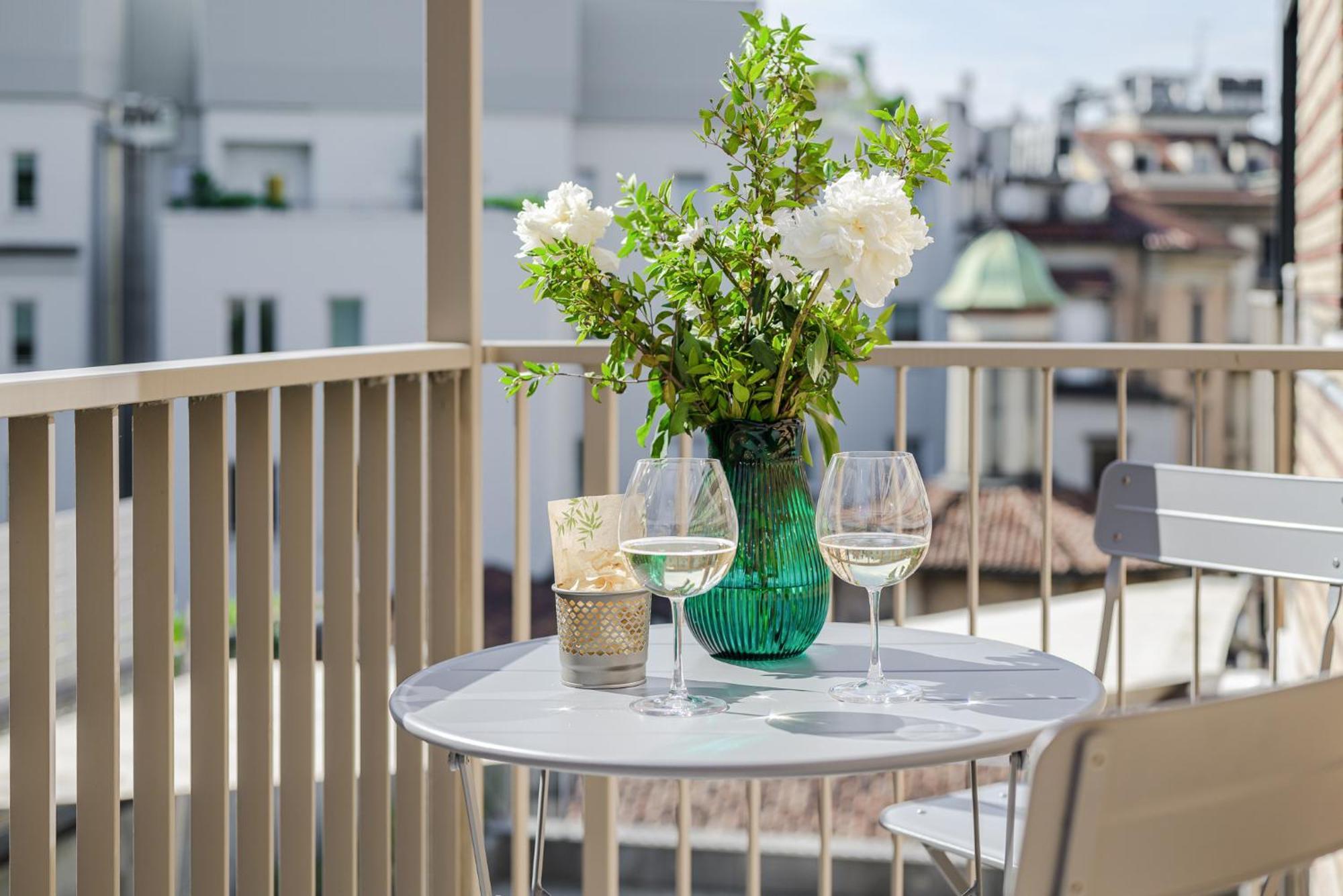 Luxury Suite Nel Cuore Di Milano Bagian luar foto